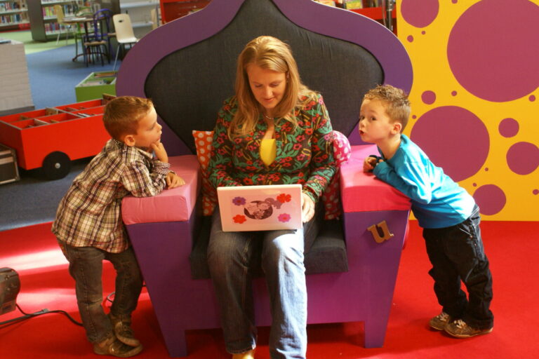 Boekje maken met kleuter